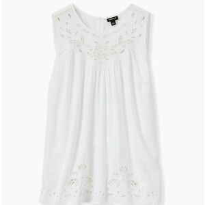 Torrid Eyelet Challis Babydoll Top Flowy Hemline High Neck‎ White